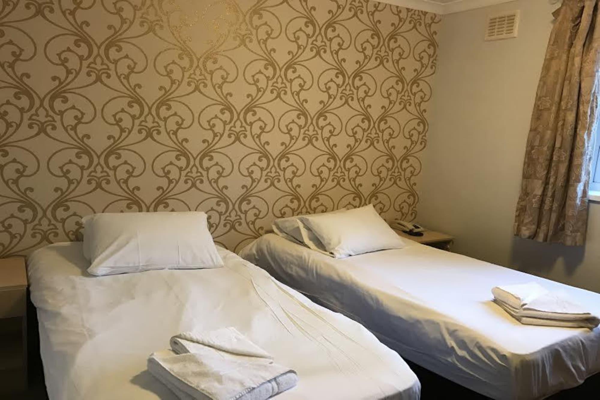 Star Hotel, South Лестър Екстериор снимка